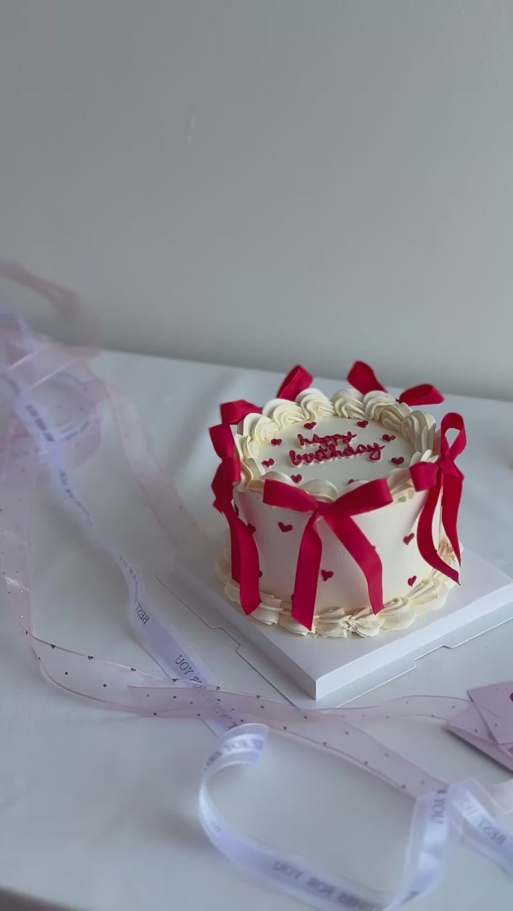 Rote Schleifen – Happy Birthday
